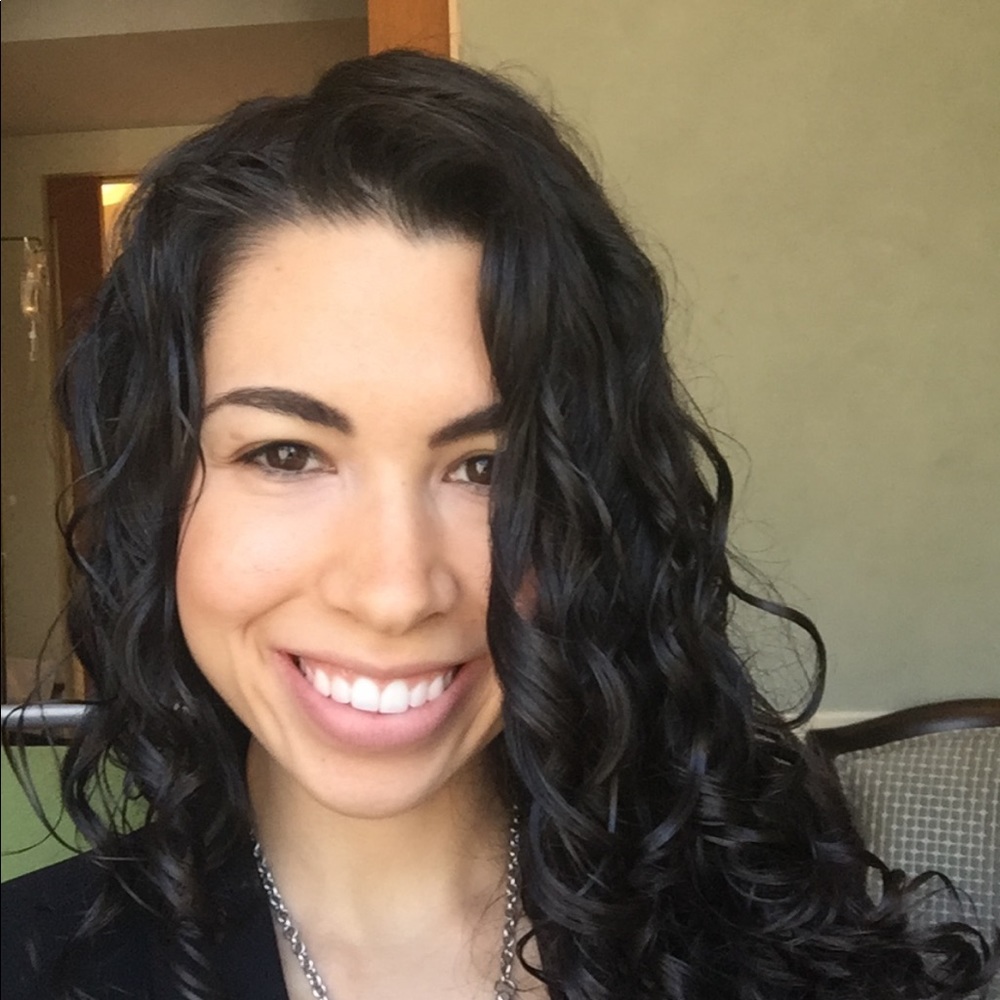 Meet your Posher, Stephanie